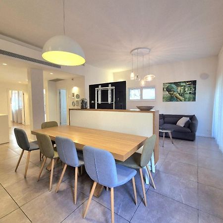 Beach Apartments Tlv - Exclusive เทลอาวีฟ ภายนอก รูปภาพ